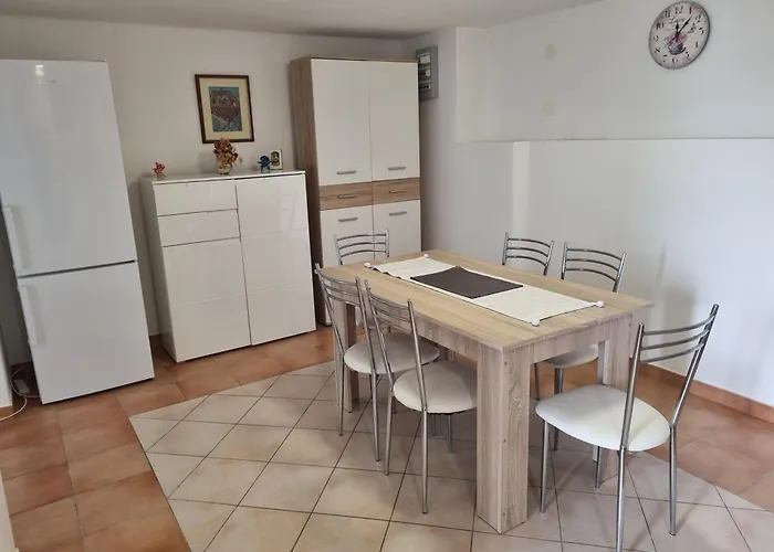 Sanda Apartman Novi Vinodolski