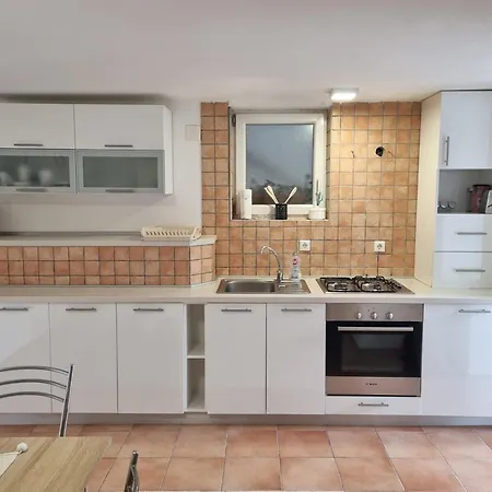 Sanda Apartment